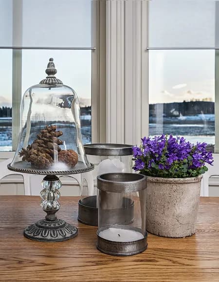 Blaise Table