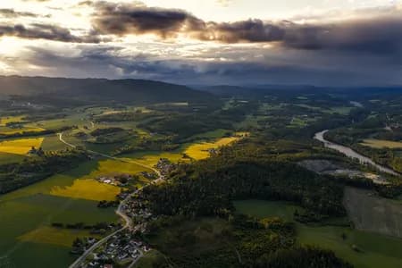 Skotsmoen: Fertile Farmlands